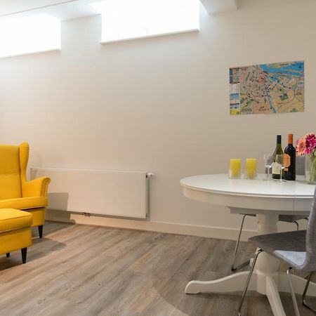 Clean And Modern Nassau Canal Apartment 암스테르담 외부 사진